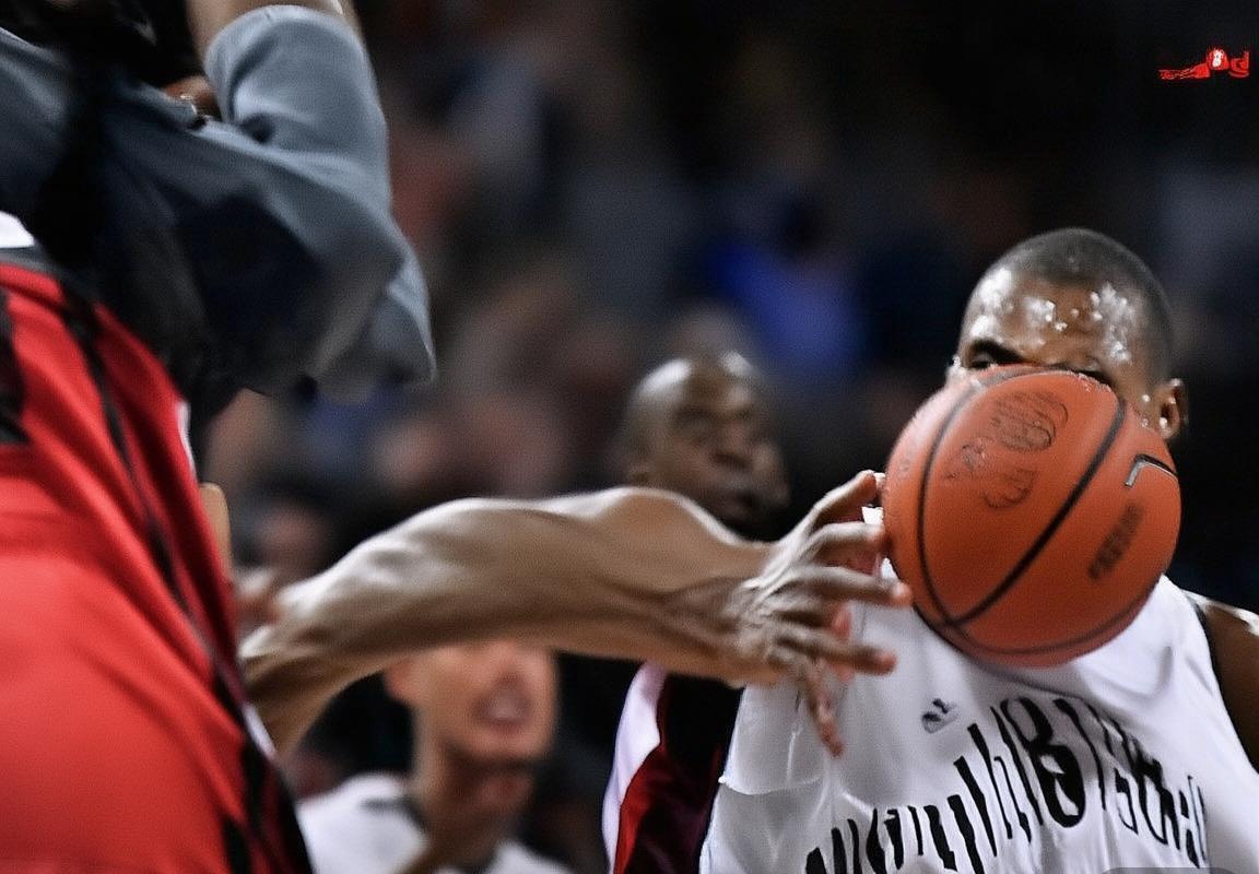 北控VS北京巅峰对决：篮球盛宴回顾与启示(图1)